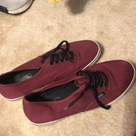 Vans - Picture 2 of 6